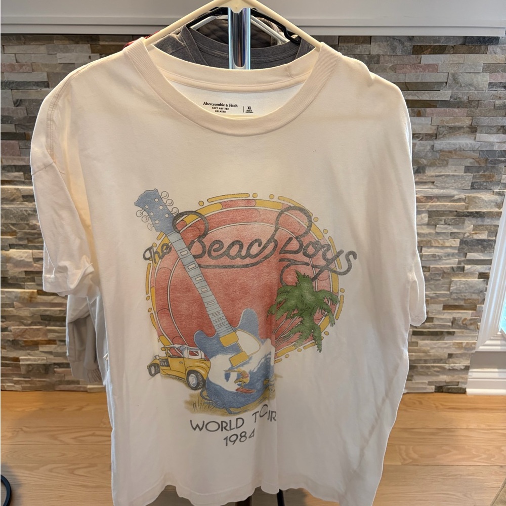 Abercrombie & Fitch Cream Soft Tee